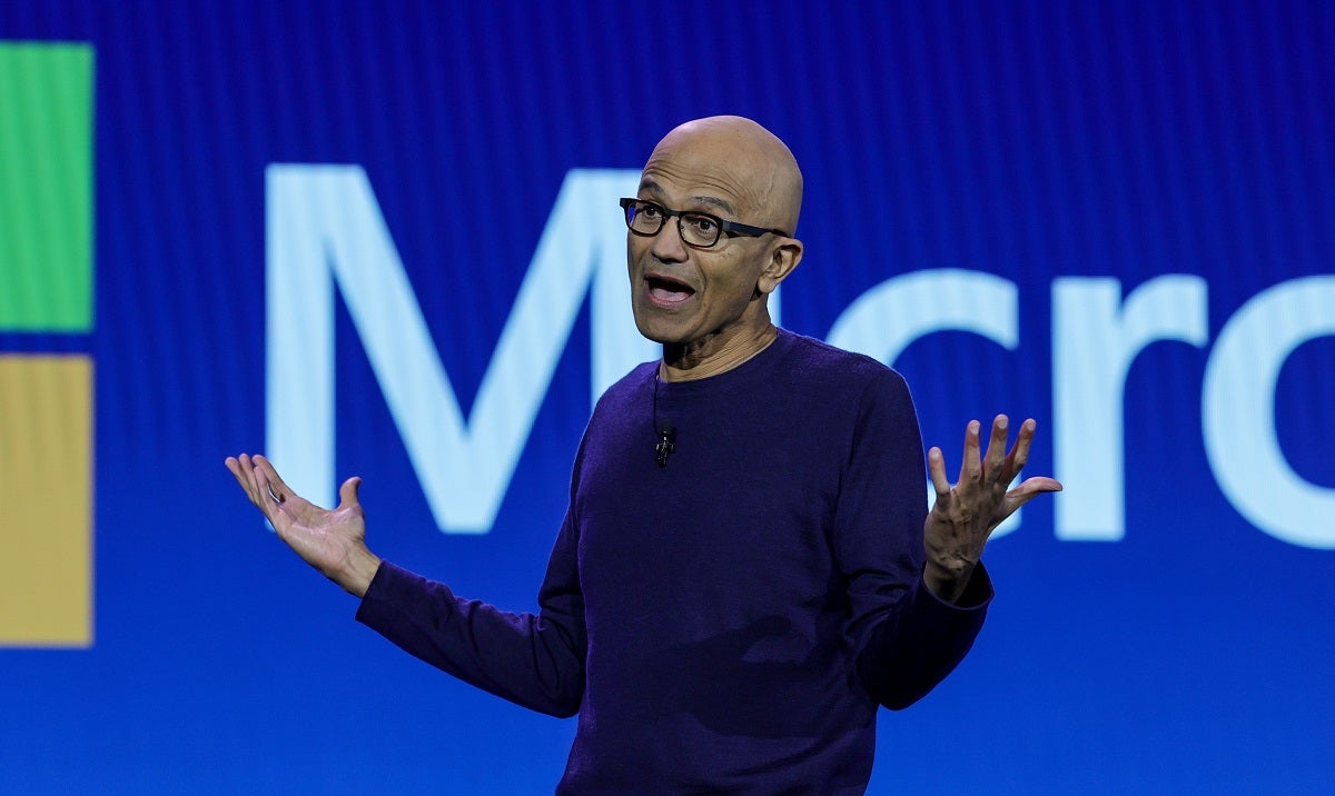 After announcing a new AI feature that records and screenshots everything you do, Microsoft is now delaying its launch. 