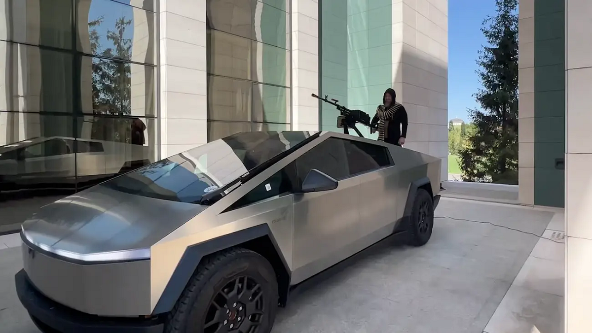 Elon Musk keeps denying he gave a warlord a machine gun-equipped Cybertruck — even though the warlord in question originated the claim.