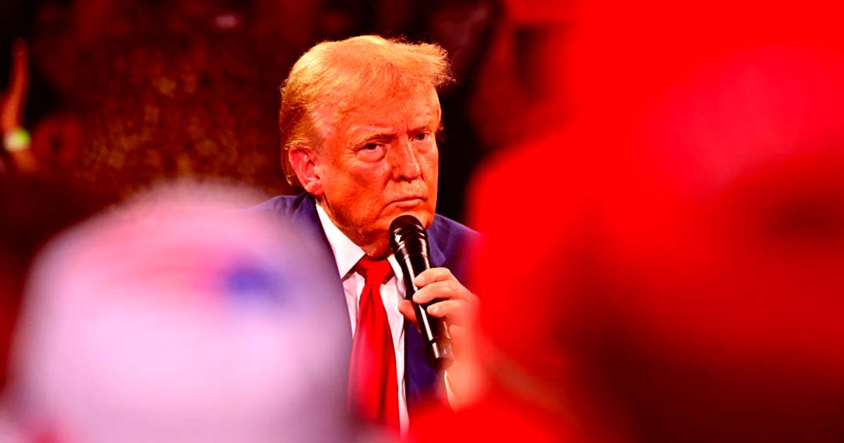 Truth Social is in dire financial straits and Donald Trump could soon sell off his shares.