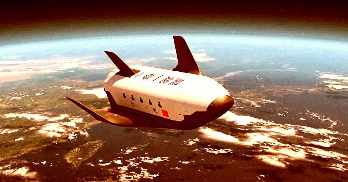 China has shown off a reusable shuttle that it intends to use to ferry cargo to and from its Tiangong space station.