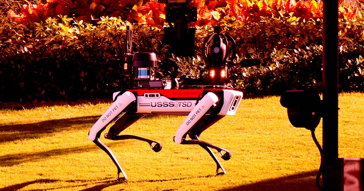 The US Secret Service has deployed a Boston Dynamics Spot robot dog in front of Donald Trump's Mar-a-Lago resort in Palm Beach, Florida.