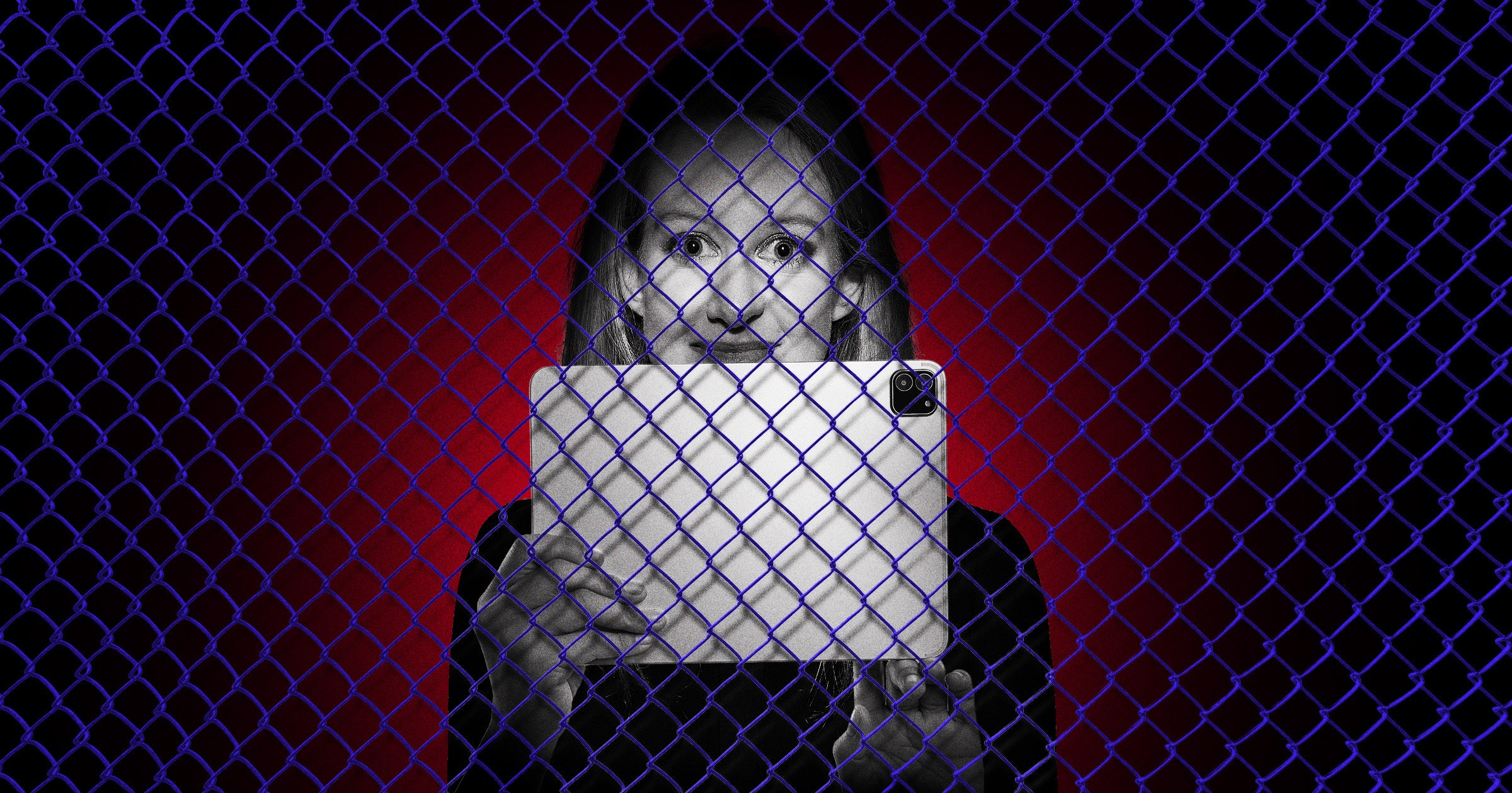 Elizabeth Holmes Suddenly Starts Tweeting Again... While in Prison
