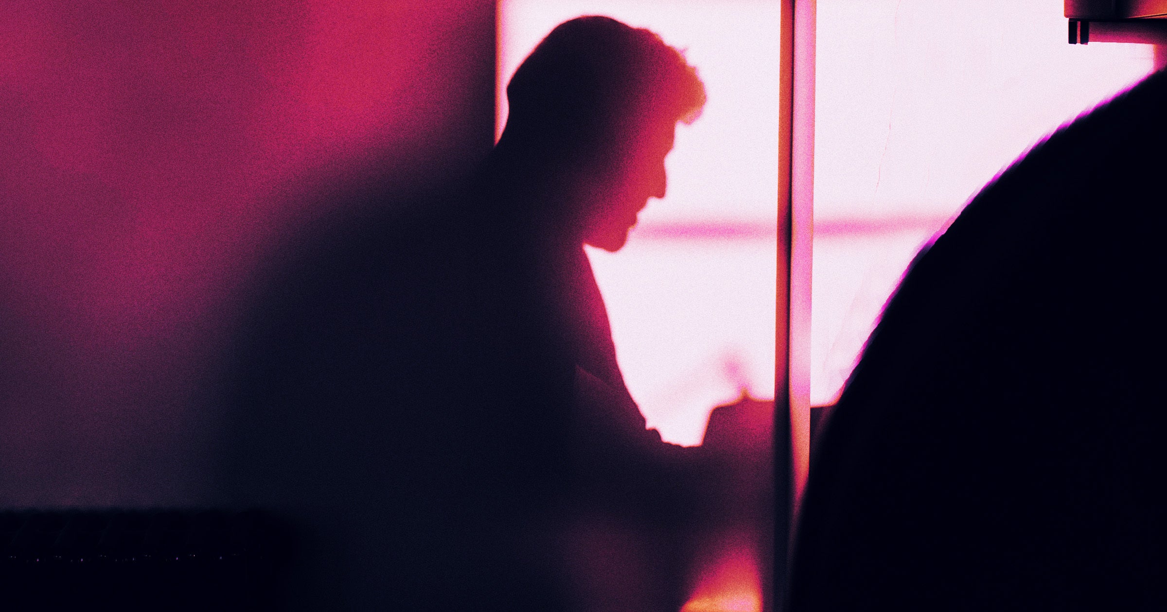 A new study that examined over a dozen cases of "AI psychosis" unearthed some disturbing patterns behind the mental health spirals.