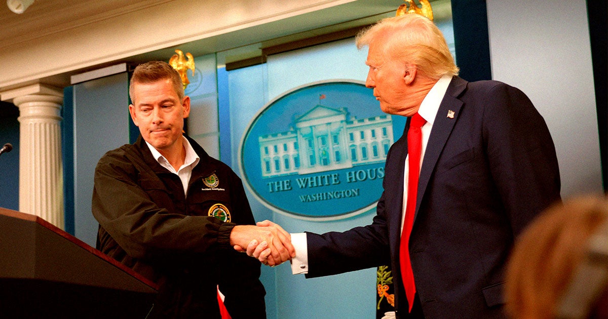 Instead of lauding its scientists, NASA's acting leader praised Trump during an announcement about the potential discovery of life on Mars.
